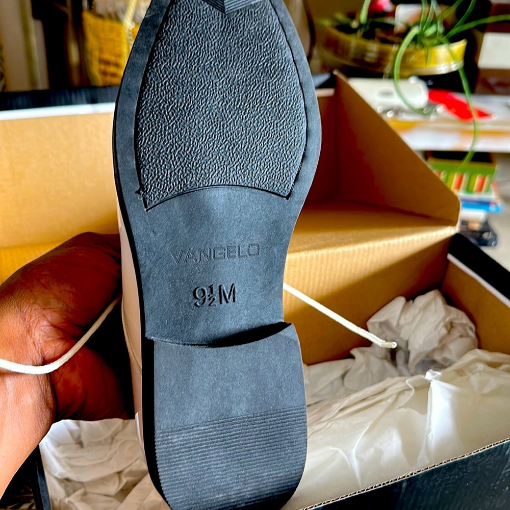 Brand new Vangelo shoes!